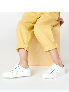 Native Kids Jefferson Water Friendly Slip-On Sneakers Size C11 Color White